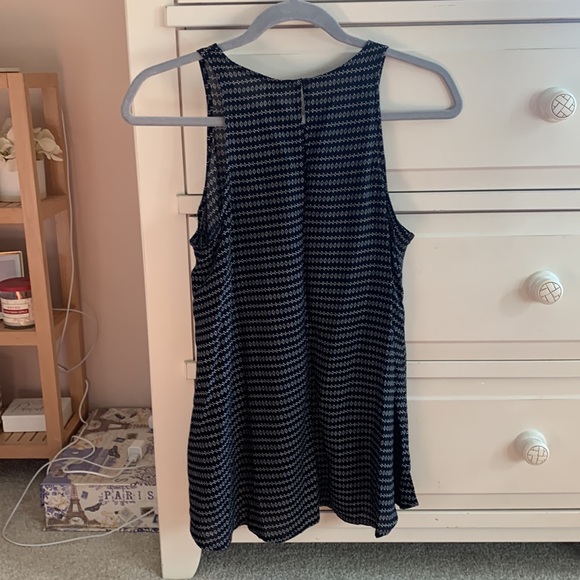 womens black patterned tank top - Picture 2 of 5